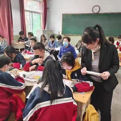 “教”以潜心 “研”以志远——太原市第四实验中学校青研班八组青年教师公开课展示活动