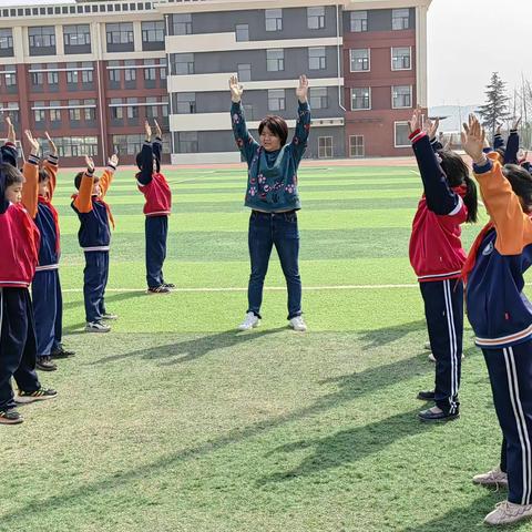 【迷小·教研】骨干示范，引领成长–迷龙小学体育骨干教师示范课