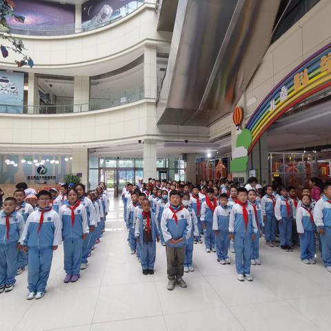 弘扬科学家精神  激发全社会创新活力——海铁二小科技节活动之走进呼伦贝尔市科技馆