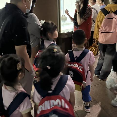 “触摸历史，感知文化”之参观旅顺博物馆 ——佳德幼儿园大班社会实践活动