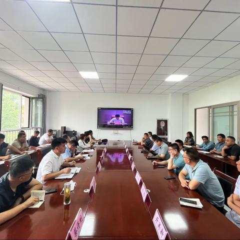 和庄镇召开区派第一书记见面会