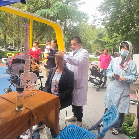 “把脉”社区送健康 中医惠民暖人心 电视塔社区开展中医义诊活动