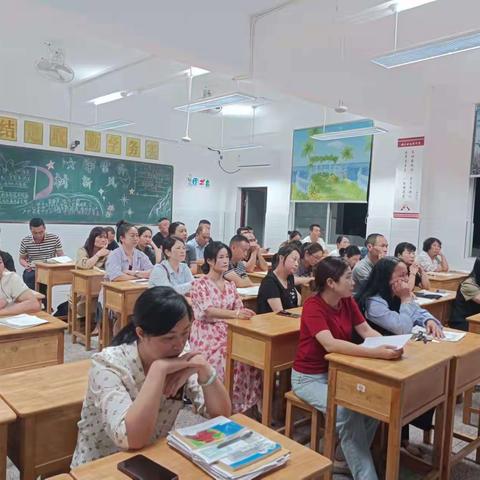 家校同心，师生同行——将乐县水南中学七年级第二学期家长会顺利召开