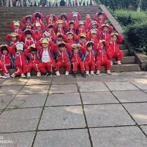 【畅游动物园，走进动物世界】🍁 ——昆明市官渡区古镇幼儿园大二班秋游实录🦓