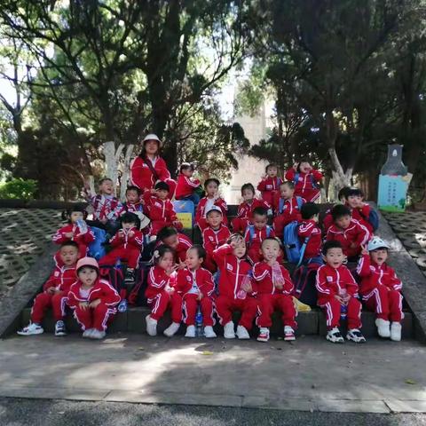 🍂【一“童”拾秋忆，“趣”游动物园】🍁 🍂官渡区古镇幼儿园中一班秋游记🍁