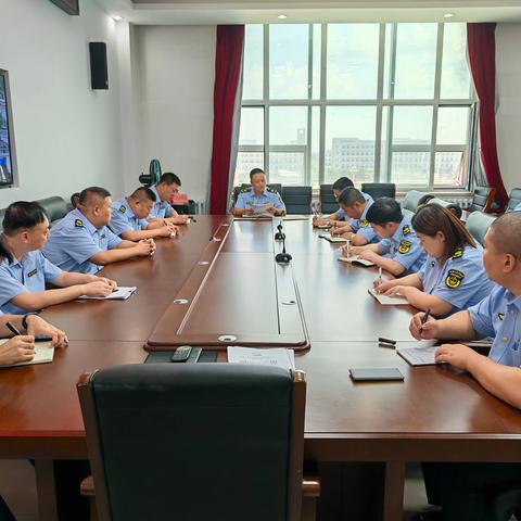 市应急管理局传达贯彻市委八届十一次全委（扩大）会议精神