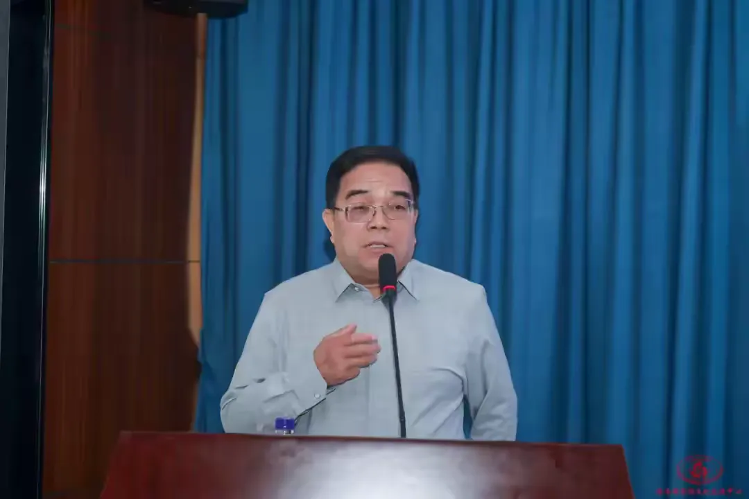 简篇-首届海外国医名家万民生《大针深刺临证探究》