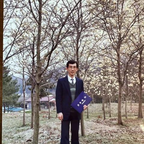 本草无疆行者歌 	   ——记赵中振教授 （附赵博士讲座信息）