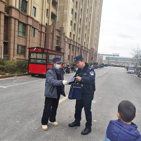 【济南市历城区】彩石派出所开展“禁毒宣传进社区，安全防范入民心”宣传活动