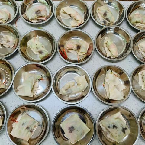 《春卷》蓓乐幼儿园中二班食育课程系列...