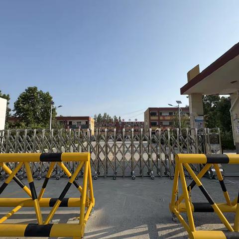 初秋相见，梦想启航 —— 卫辉市唐庄镇公仆完全小学一年级新生入学仪式暨升旗仪式 ‍ ‍