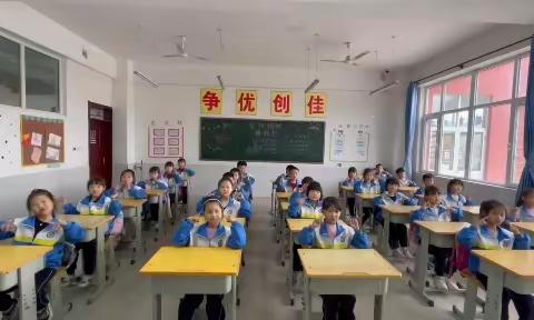 “桌”舞飞扬，梦想启航——姚淀庄中心校课桌舞展示活动