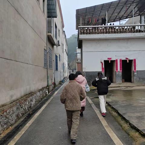 “暖心家访，平安寒假”——裴叶小学全体教师寒假家访活动