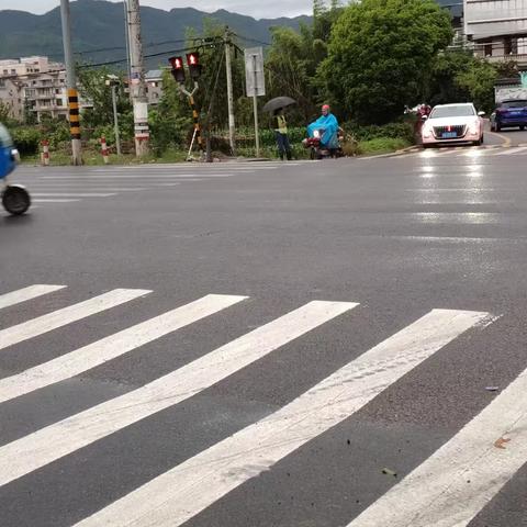 交通劝导，文明出行