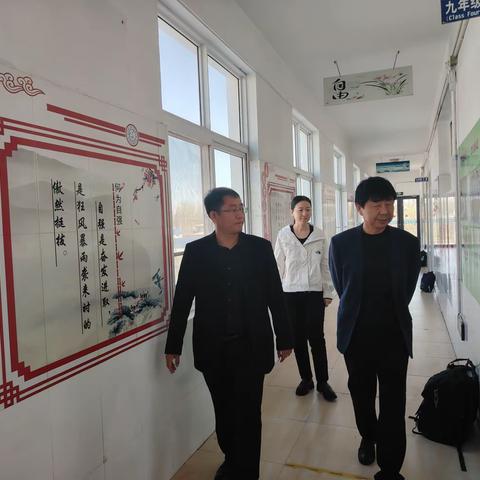 教育局领导到八场中学调研九年级学业水平抽样评估工作