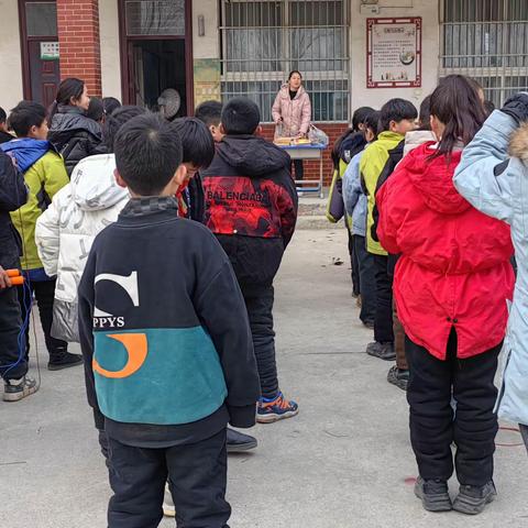 乘风破浪，奋斗正当时——大周镇中心小学柳庄寺校区期中表彰大会