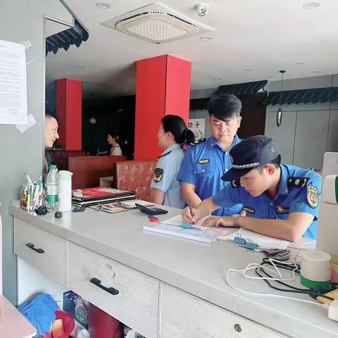 【林西县城市管理综合行政执法局】开展餐饮油烟治理 打造城市宜居环境