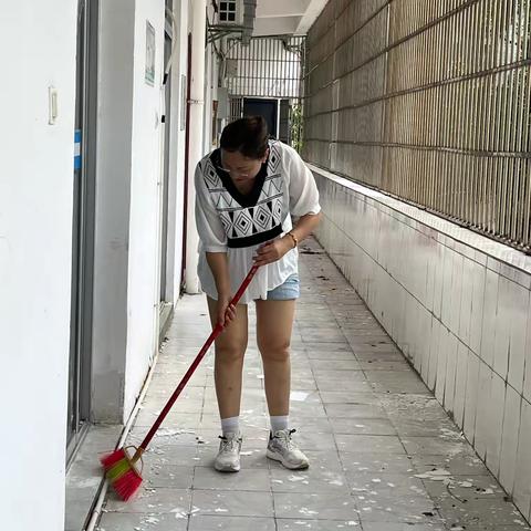 海口市体育工作队迅速做好“摩羯”台风灾后恢复工作