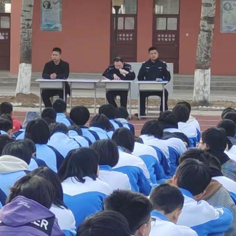 “法治进校园，法律知识大宣讲”——九二四学校法律知识宣讲活动