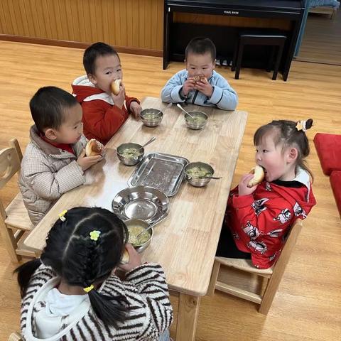 十堰市茅箭区通达蓝幼儿园第八周食谱(3.27-3.31)