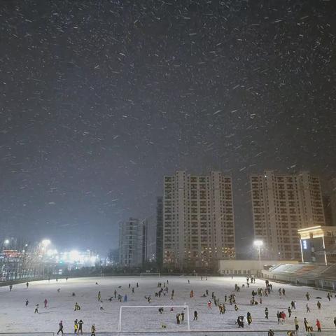 不辞山路远，踏雪也相过