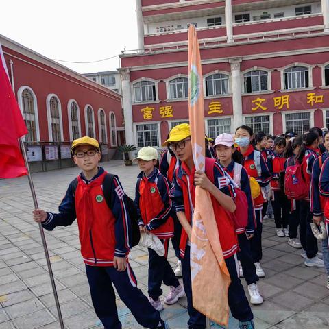 与春天握手   携快乐同行——水桥小学六（4）班