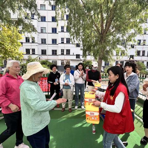 “浓情母亲节 一起趣运动”趣味运动会