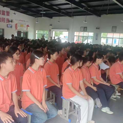 耕耘新希望，筑梦正当时 ——洪源中学2025年秋季开学典礼