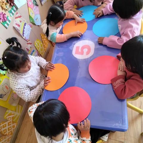 六街镇中心幼儿园中三班第四周精彩瞬间