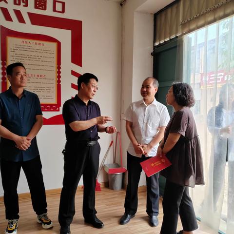 峰峰矿区人大到我区学习交流代表家站工作