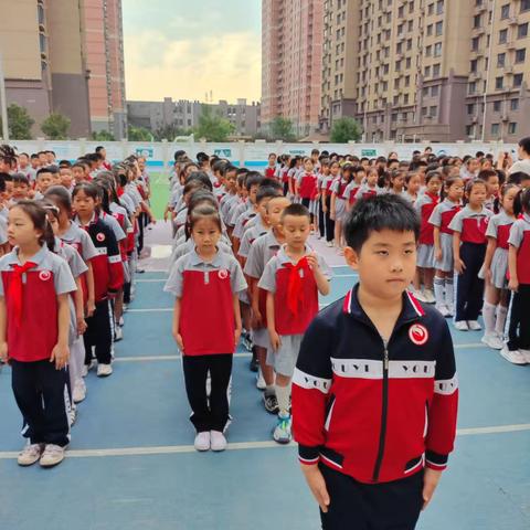 一日之计在于晨   “悦”早操 “悦”快乐