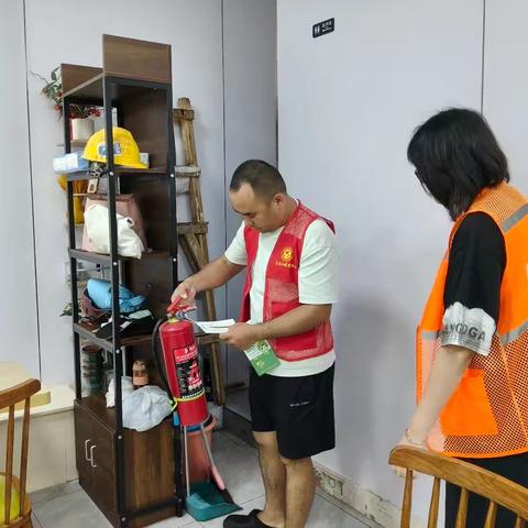 白坡里社区五一假期期间巡查工作简报
