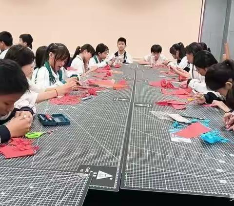 弘扬民俗艺术   “剪”出文化自信 ———儋州市第四中学第一届“剪纸能手”比赛