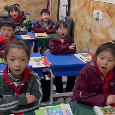 【中国梦🇨🇳清北梦🇨🇳】 我们向阳而生——复旦八班