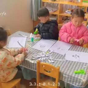 德立金盛幼儿园中一班第9周生活记录