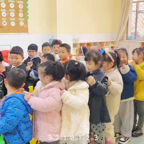 “小太阳幼儿园朵一班第七周精彩瞬间”