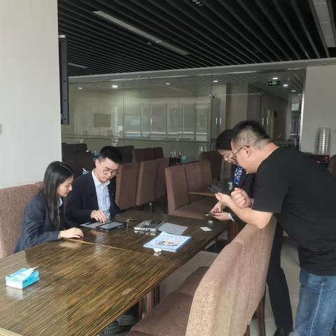 翡翠城支行——公私联动齐发力 综合营销再开花