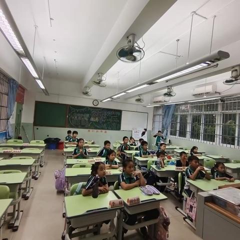 华农附小魔术班第一节课9.12