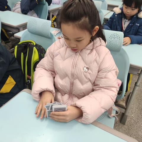 12.25中星小学魔术魔方，徐老师