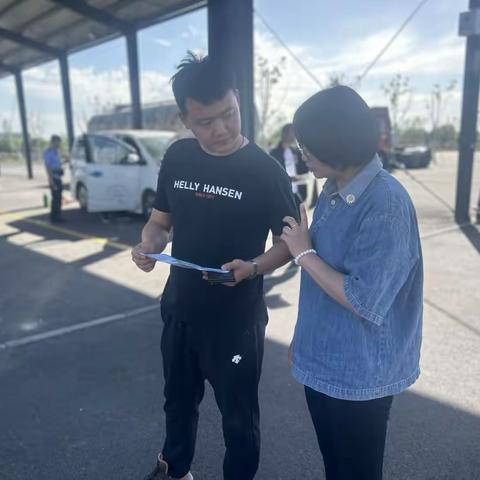 中华财险可克达拉中心支公司开展警保联动宣传活动