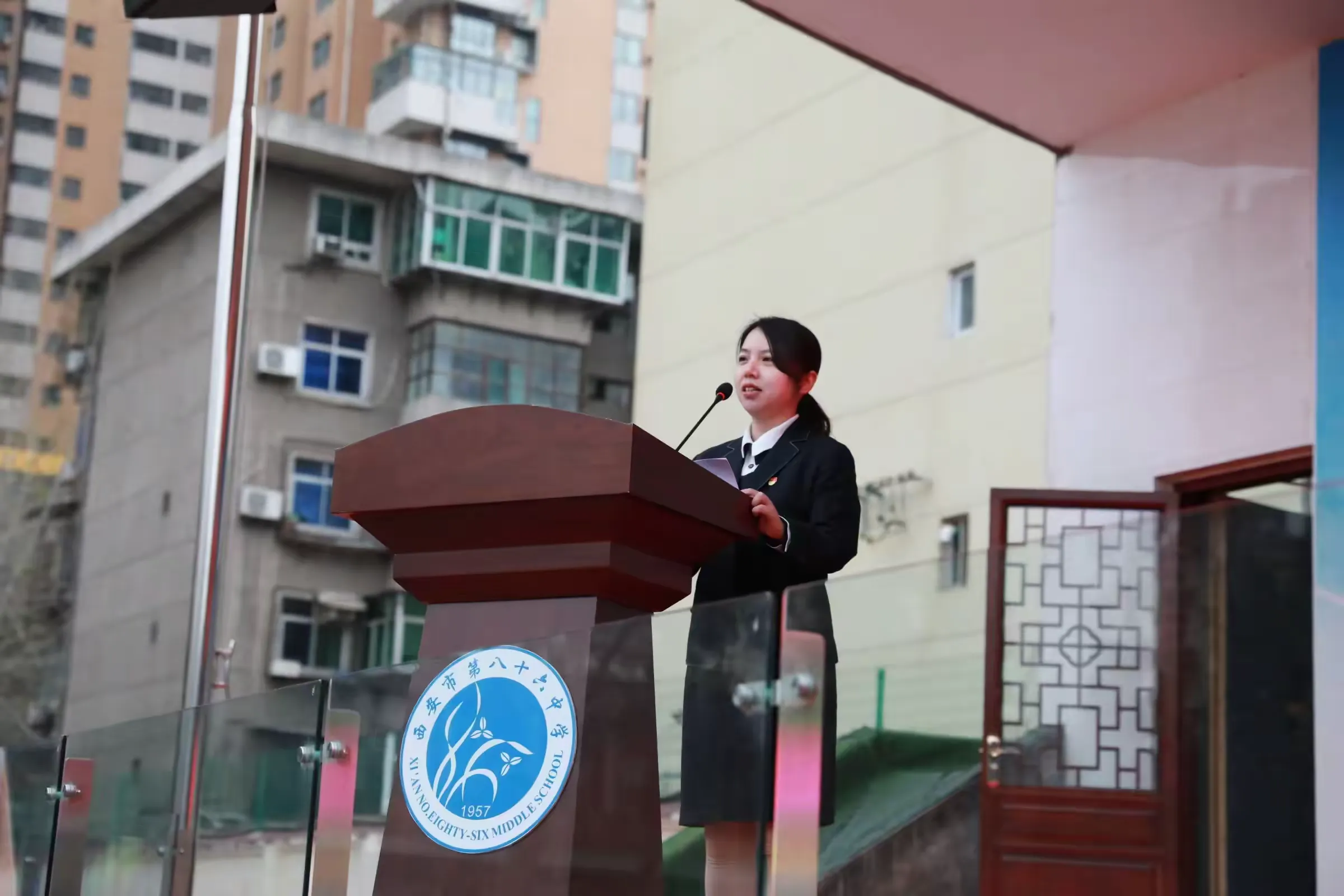 简篇-披荆斩棘 逐鹿考场——记西安市第八十六中学初2023届中考誓师大会