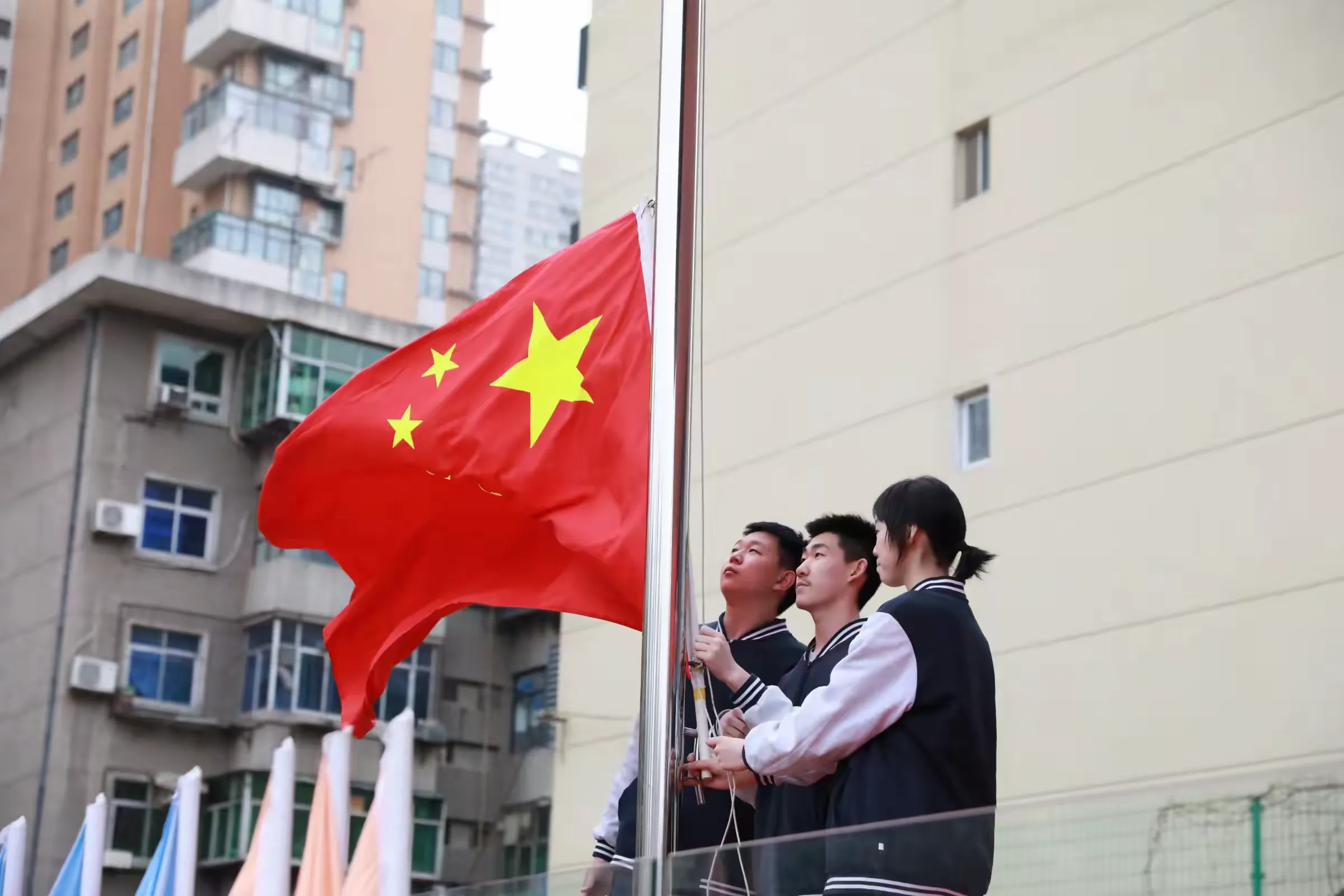 简篇-披荆斩棘 逐鹿考场——记西安市第八十六中学初2023届中考誓师大会