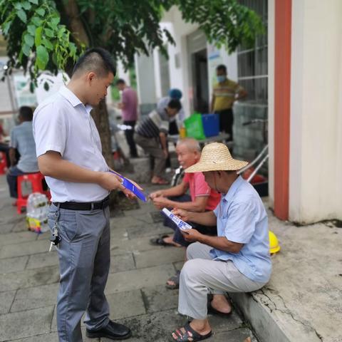 海口农商银行龙塘支行党支部与仁庄村党支部开展党建签约活动