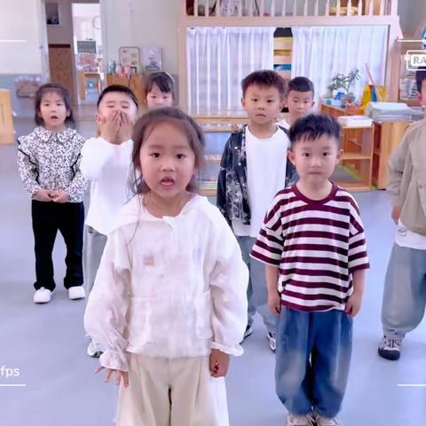 与爱相遇，相约👧🏻👦🏻美好——棒棒幼儿园中二班一周精彩回顾🎊