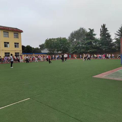 开学啦！ 岐山县京当镇祝家庄九年制学校第一周值周工作掠影