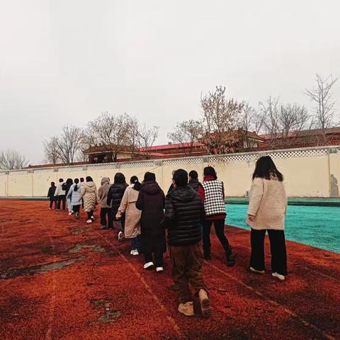 辛店街道办事处中学喜迎“三八妇女节”