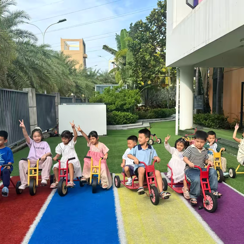 “趣享童年，乐享成长”——大三班