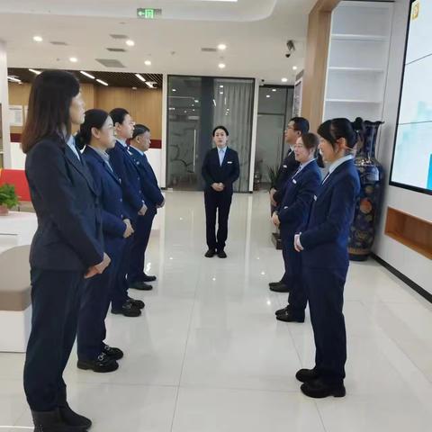 晋城分行牡丹支行组织针对客户突发疾病晕倒应急演练