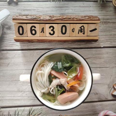 三亚市海棠区湾坡幼儿园本周2025年6月30日-07月04日（第二十周）食谱回顾