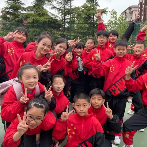 丰富多彩、累并快乐——五四中队第11周纪实